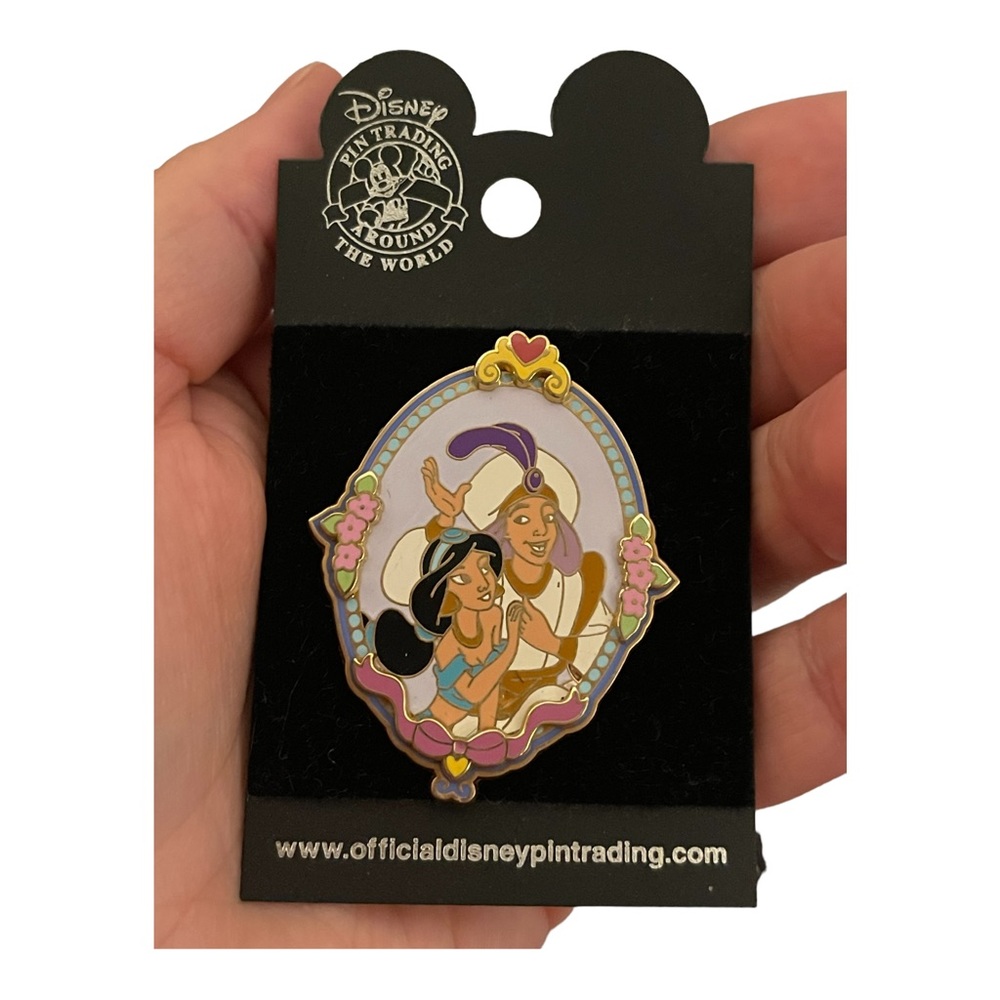 2003 Disney pin trading around the world Aladdin frame